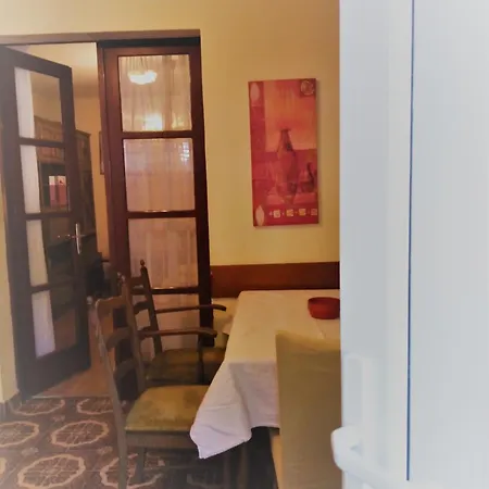 Guest house House Elka Baska Voda