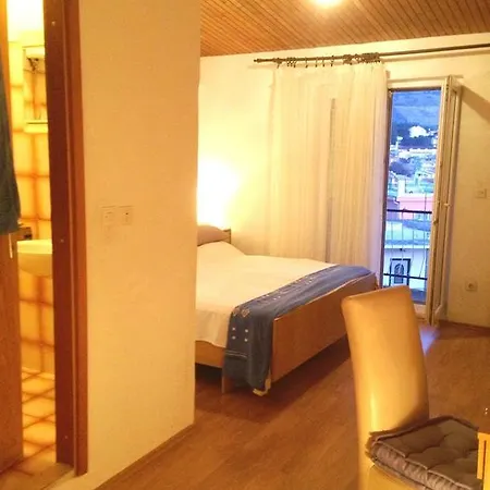 House Elka Guest house Baska Voda