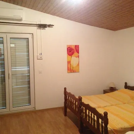 House Elka Guest house Baska Voda